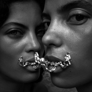 Offering by Ibeyi — cover art